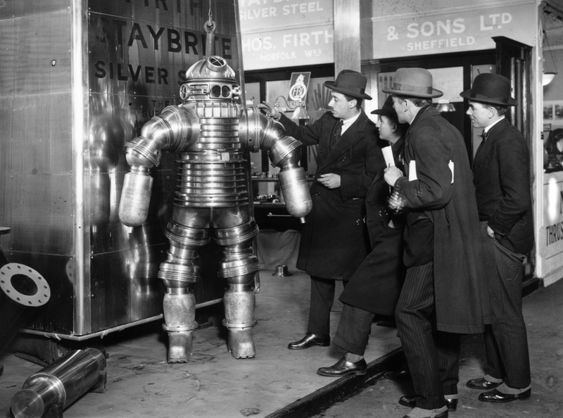Illustration for article titled The Evolution of the Atmospheric Diving Suit